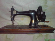 Антиквариатная швейная машина Кайзер
