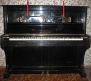 Продам антикварное фортепиано  J. Becker